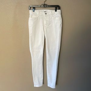 PAIGE White Ankle Crop Skinny Jeans - Clean White